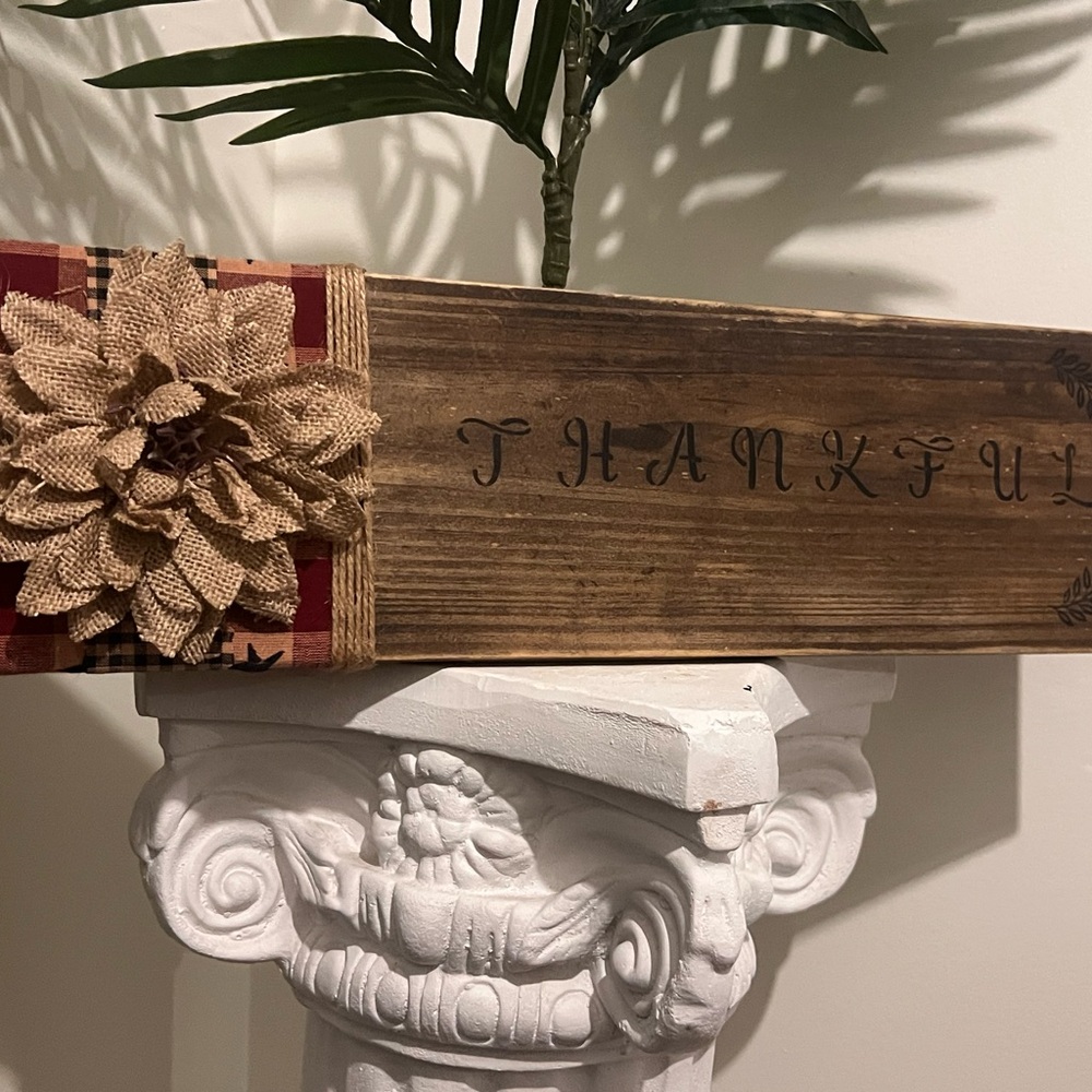 Rustic Thankful Wooden Sign with Burlap Flower